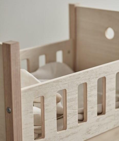 Kid's Concept: drewniane łóżeczko dla lalek - Noski Noski