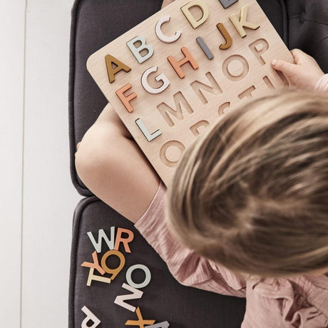 Kid's Concept: drewniane puzzle Alfabet NEO - Noski Noski