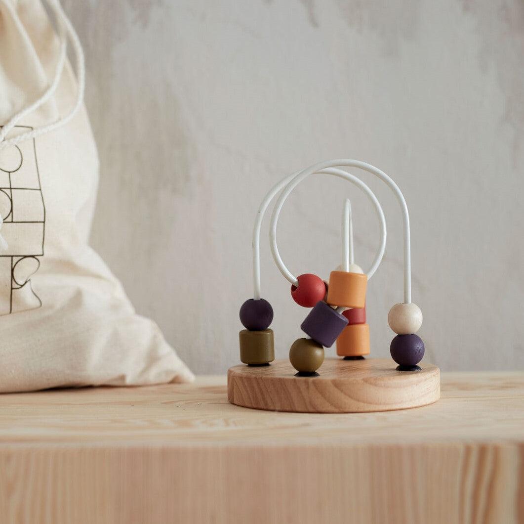 Kid's Concept: drewniany mini labirynt Neo Mini Maze - Noski Noski
