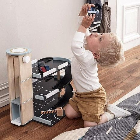 Kid's Concept: drewniany parking Aiden - Noski Noski