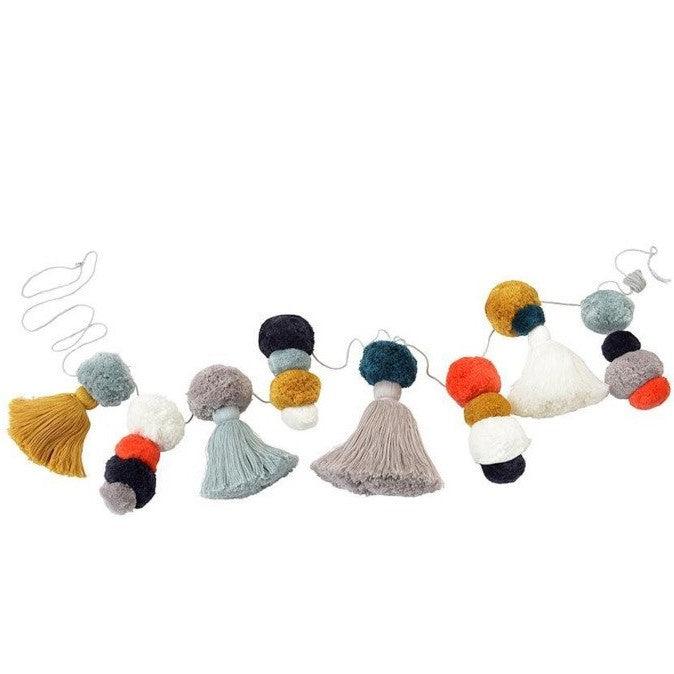 Kikadu: girlanda z pomponami Pompom and Tassel Garland - Noski Noski