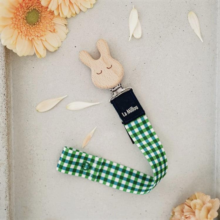 La Millou: zawieszka na smoczek Woody Bunny by Lara Gessler - Noski Noski