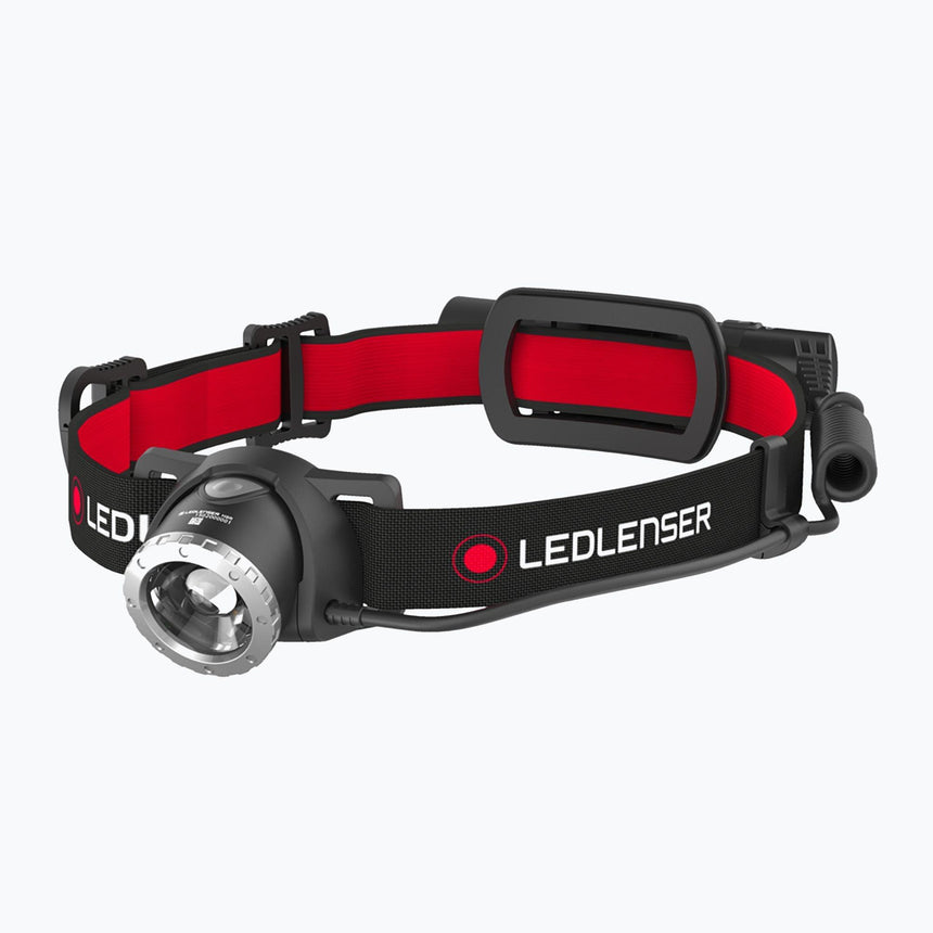 Latarka czołowa Ledlenser H8R Box, 600 lumenów, lekka i wytrzymała. Idealna na biwaki, wieczorne zabawy i eksploracje.