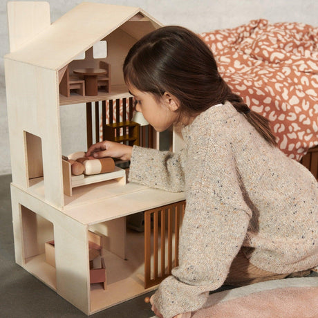 Domek dla lalek drewniany Liewood Mirabelle, trzypiętrowa rezydencja z wysokiej jakości sklejki, idealny do kreatywnej zabawy.
