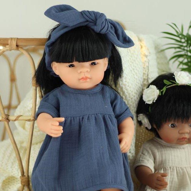 Lillitoy: sukienka muślinowa i opaska dla lalki Miniland 38 cm - Noski Noski