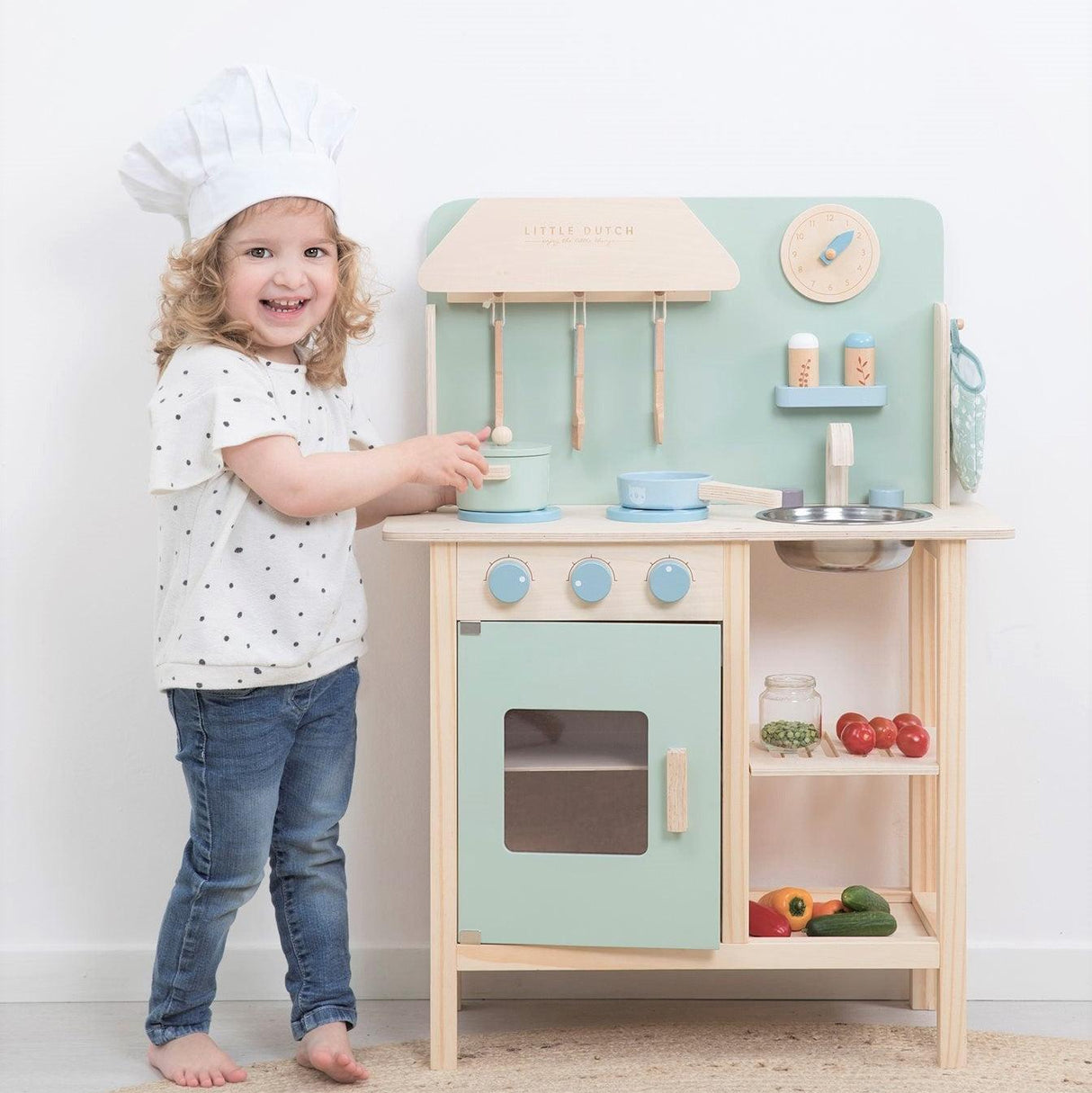 Little Dutch: drewniana kuchnia Toy Kitchen - Noski Noski