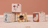 Little Dutch: miękkie kostki sensoryczne Flowers & Butterflies - Noski Noski