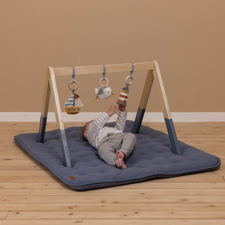 Little Dutch: pałąk edukacyjny BabyGym Sailors Bay - Noski Noski