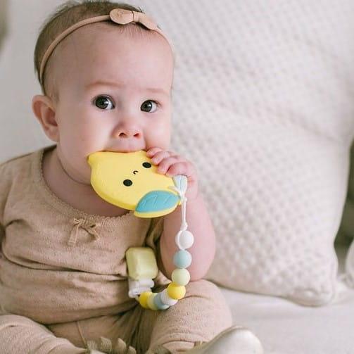 Loulou Lollipop: gryzak silikonowy z zawieszką cytryna Lemon - Noski Noski