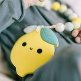Loulou Lollipop: gryzak silikonowy z zawieszką cytryna Lemon - Noski Noski