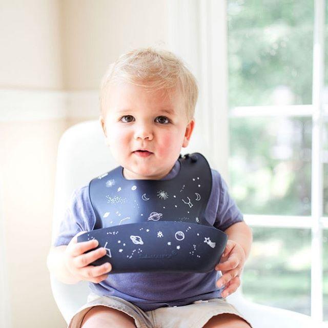 Loulou Lollipop: śliniak silikonowy we wzory Printed Bib - Noski Noski