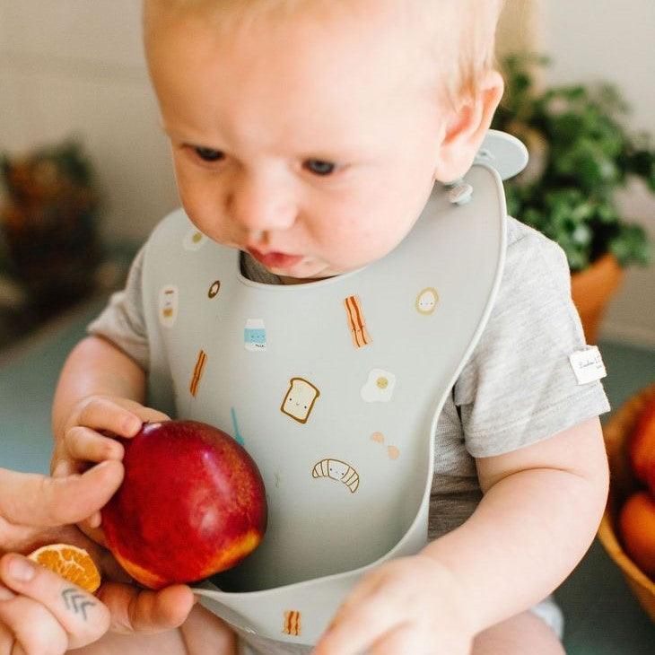 Loulou Lollipop: śliniak silikonowy we wzory Printed Bib - Noski Noski