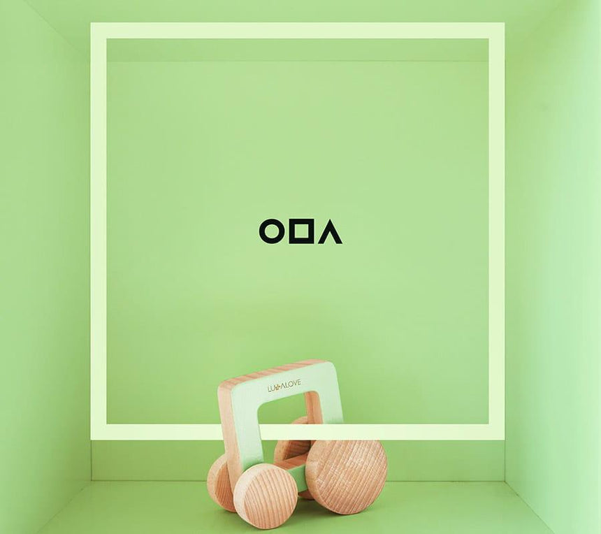 Lullalove: drewniane autko ODA - Noski Noski