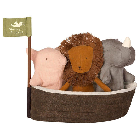 Drewniana Arka Noego Maileg z mini zwierzątkami: świnka, lew i nosorożec, idealna zabawka do kreatywnej zabawy dla dzieci.