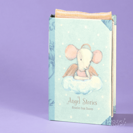 Maileg: myszka aniołek Angel Stories Big Sister Mouse in Book 13 cm - Noski Noski