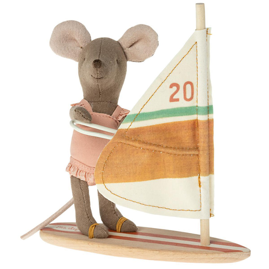 Maileg: myszka Beach Mice Surfer Little Sister 10 cm - Noski Noski