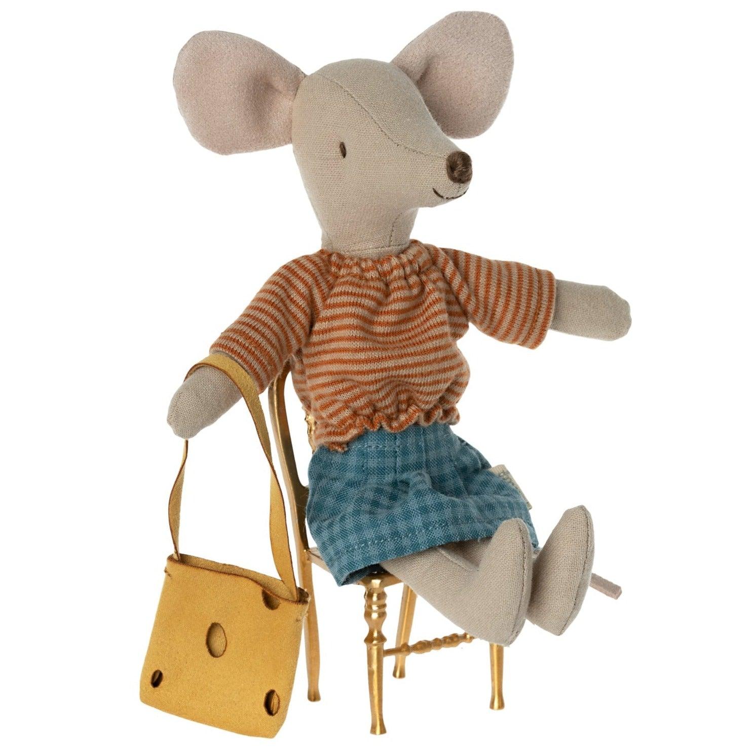 Maileg: myszka mama z torebką Mum Mouse 15 cm - Noski Noski
