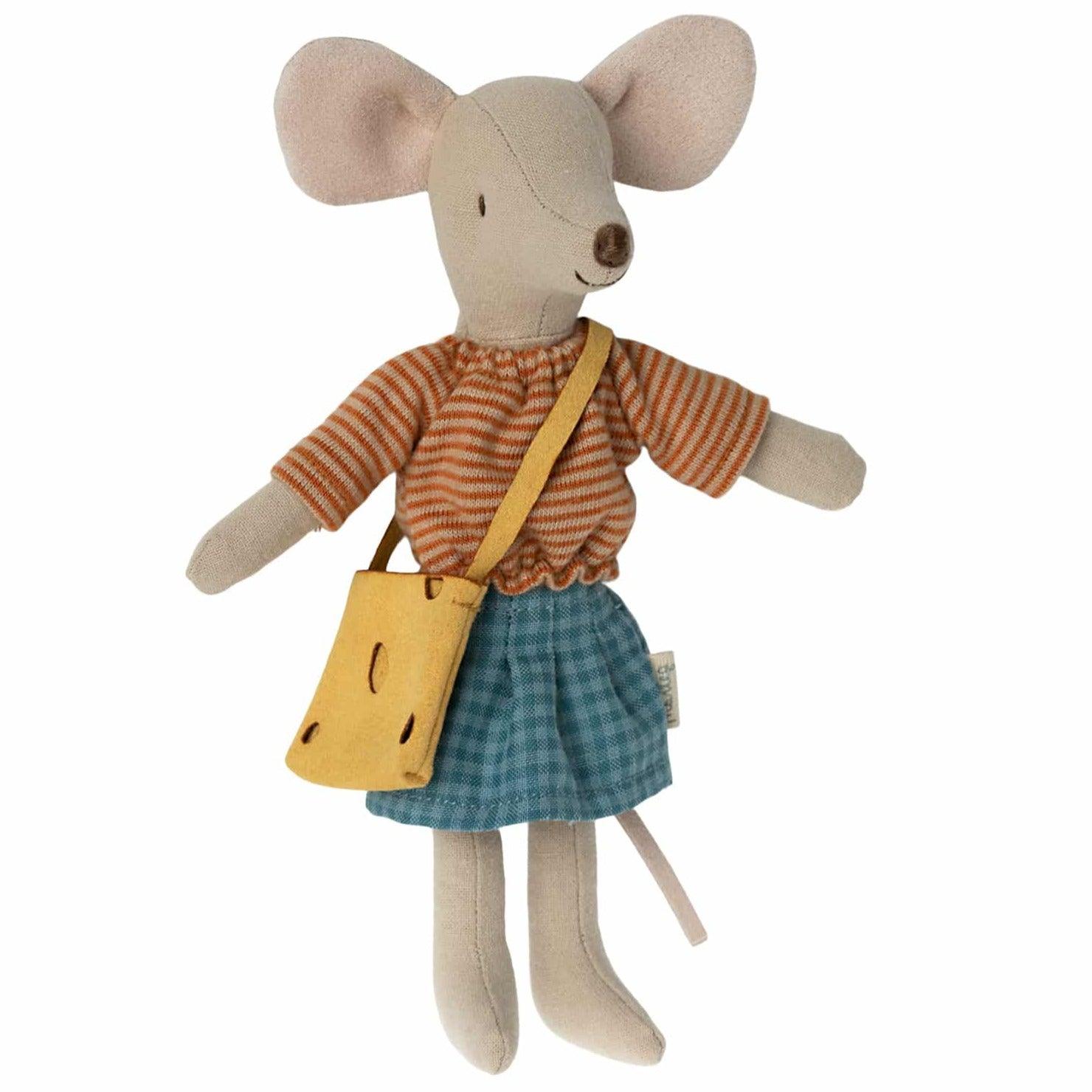 Maileg: myszka mama z torebką Mum Mouse 15 cm - Noski Noski