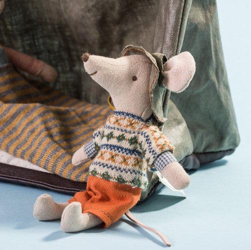 Maileg: myszka podróżnik Hiker Mouse Big Brother 13 cm - Noski Noski