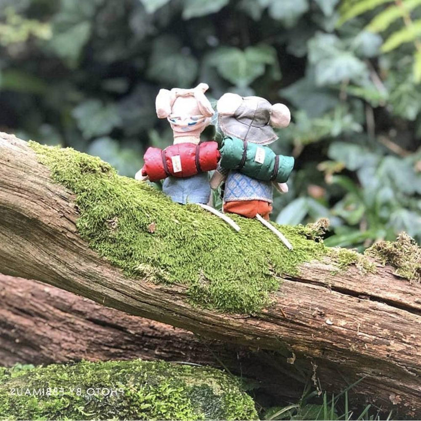 Maileg: myszka podróżnik Hiker Mouse Big Brother 13 cm - Noski Noski