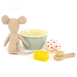 Maileg: myszka w kąpieli Mouse Spa & Wellness Big Sister 13 cm - Noski Noski