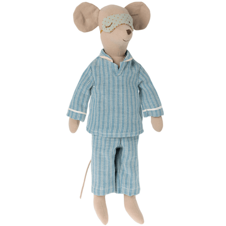 Mysz Maileg w Piżamie Medium to miękka pluszowa myszka w pasiastą koszulę nocną i opaską na oczy – idealna na każdą noc.