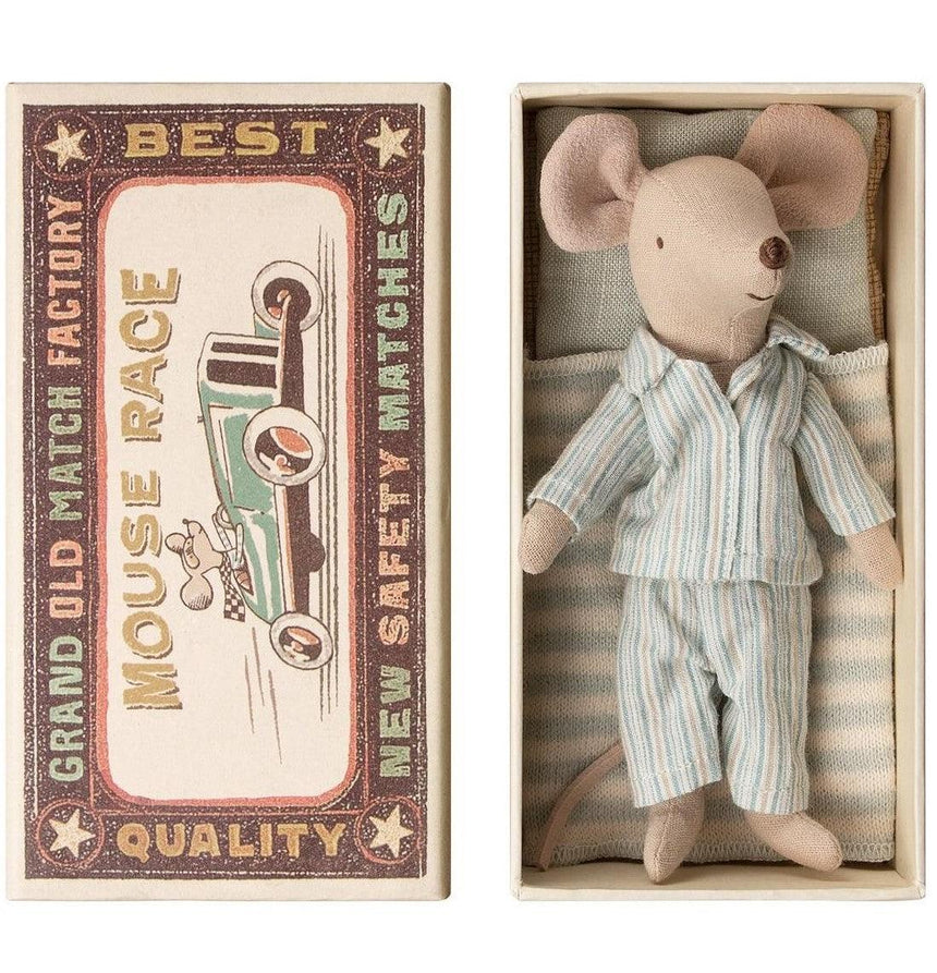 Maileg: myszka w piżamie w pudełku Mouse in Matchbox Big Brother 12 cm - Noski Noski