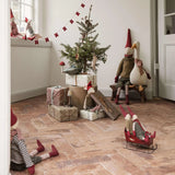 Maileg: myszka w stroju świątecznym Christmas Medium Girl 33 cm - Noski Noski