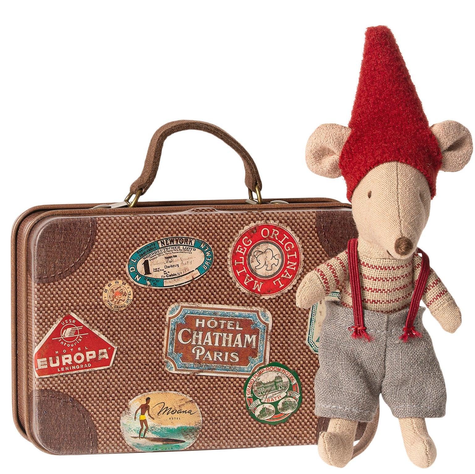 Maileg: myszka w walizce Christmas Mouse in Suitcase Little Brother - Noski Noski