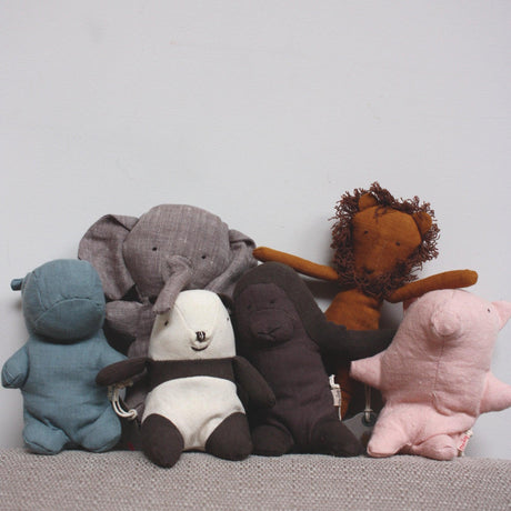 Maileg: przytulanka goryl Mini Gorilla Noah's Friends - Noski Noski