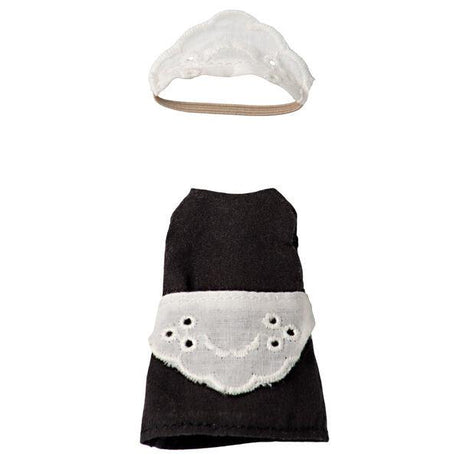 Sukienka Myszki Mini Maileg Pokojówka, czarna z białym fartuszkiem i czepkiem, ubranko dla mamy myszki i dziecięcej maskotki.