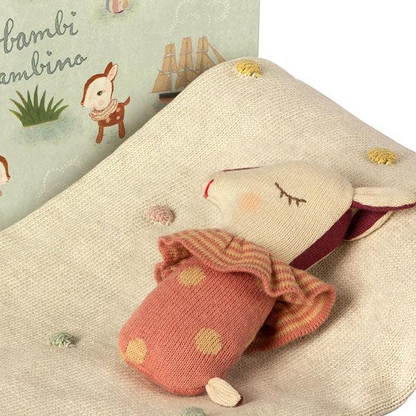 Maileg: zestaw prezentowy w walizce Bambi Baby Gift Set - Noski Noski
