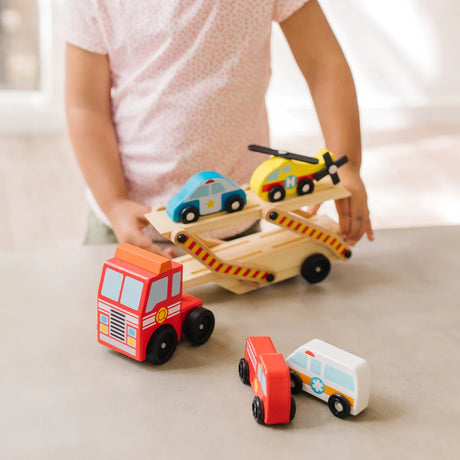 Melissa and Doug: laweta z pojazdami ratunkowymi Emergency Vehicle Carrier - Noski Noski