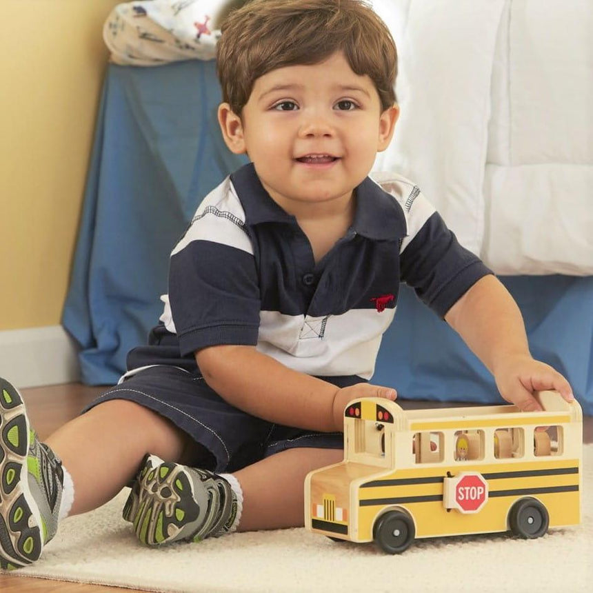 Melissa & Doug: szkolny autobus z pasażerami Classic School Bus - Noski Noski