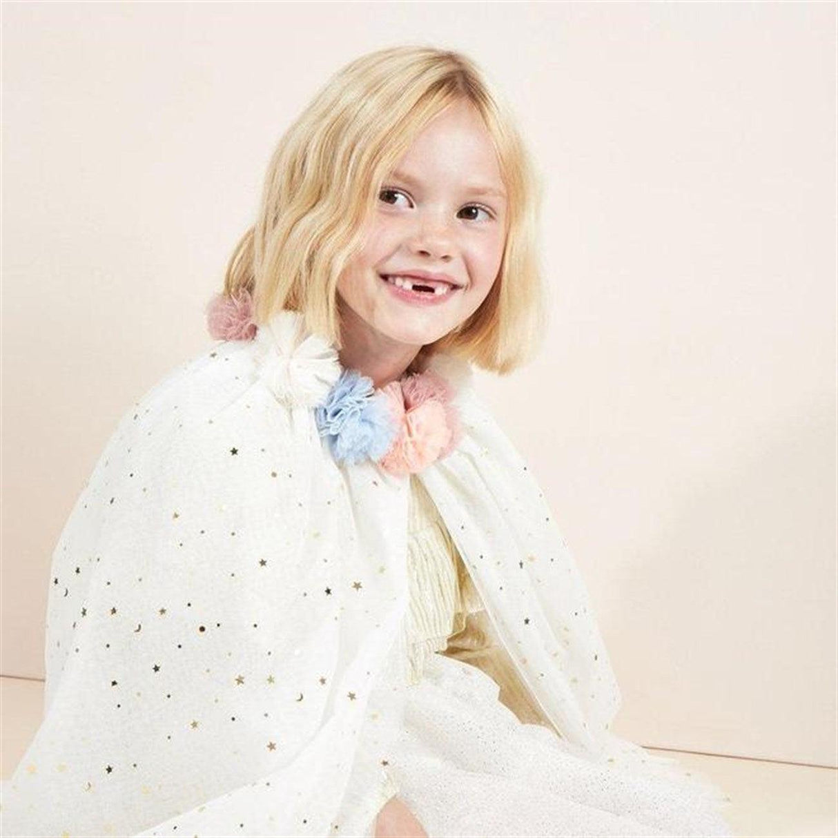 Meri Meri: przebranie peleryna z pomponami Pom Pom Collar Cape - Noski Noski