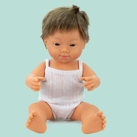 Miniland: lalka chłopiec z zespołem Downa Europejczyk 38 cm - Noski Noski