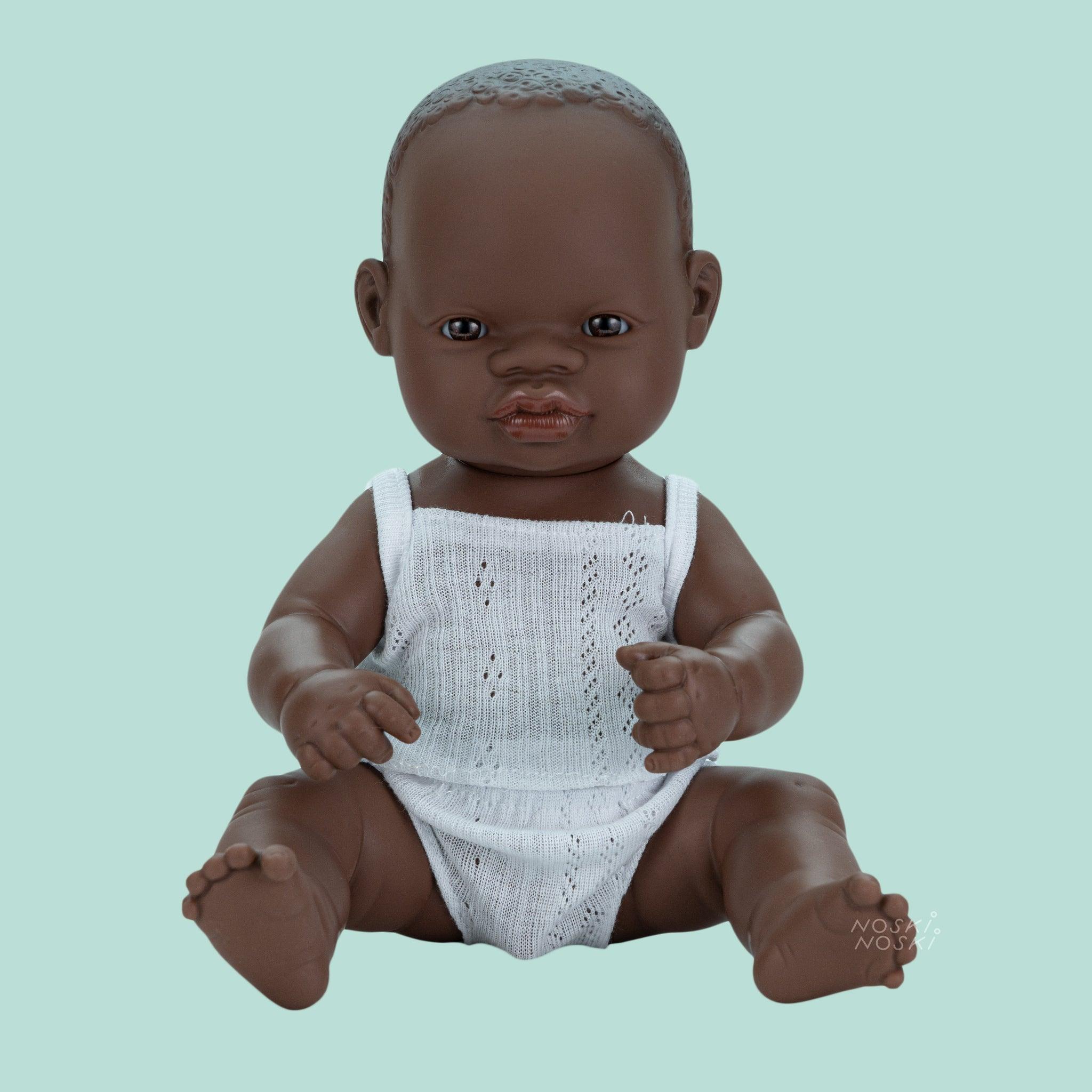 Miniland: lalka dzidziuś chłopiec Afrykańczyk 32 cm - Noski Noski