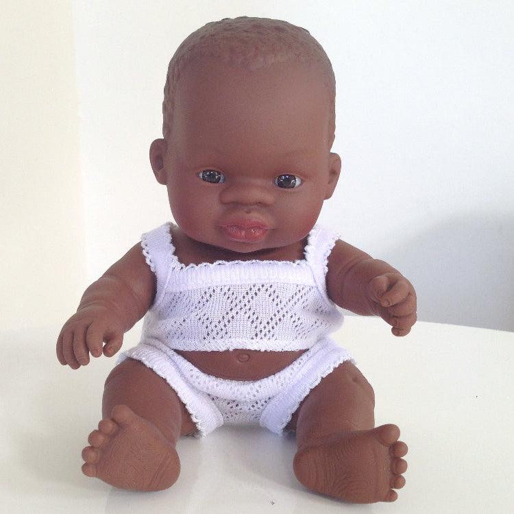 Miniland: mini lalka dzidziuś dziewczynka Afrykanka 21 cm - Noski Noski