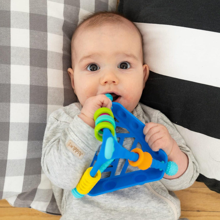 Möbi: motoryczna piramidka Wigloo Activity Toy - Noski Noski