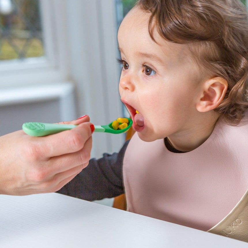 Nana's Manners: pierwsze łyżeczki Weaning Spoons Etap 1 - Noski Noski