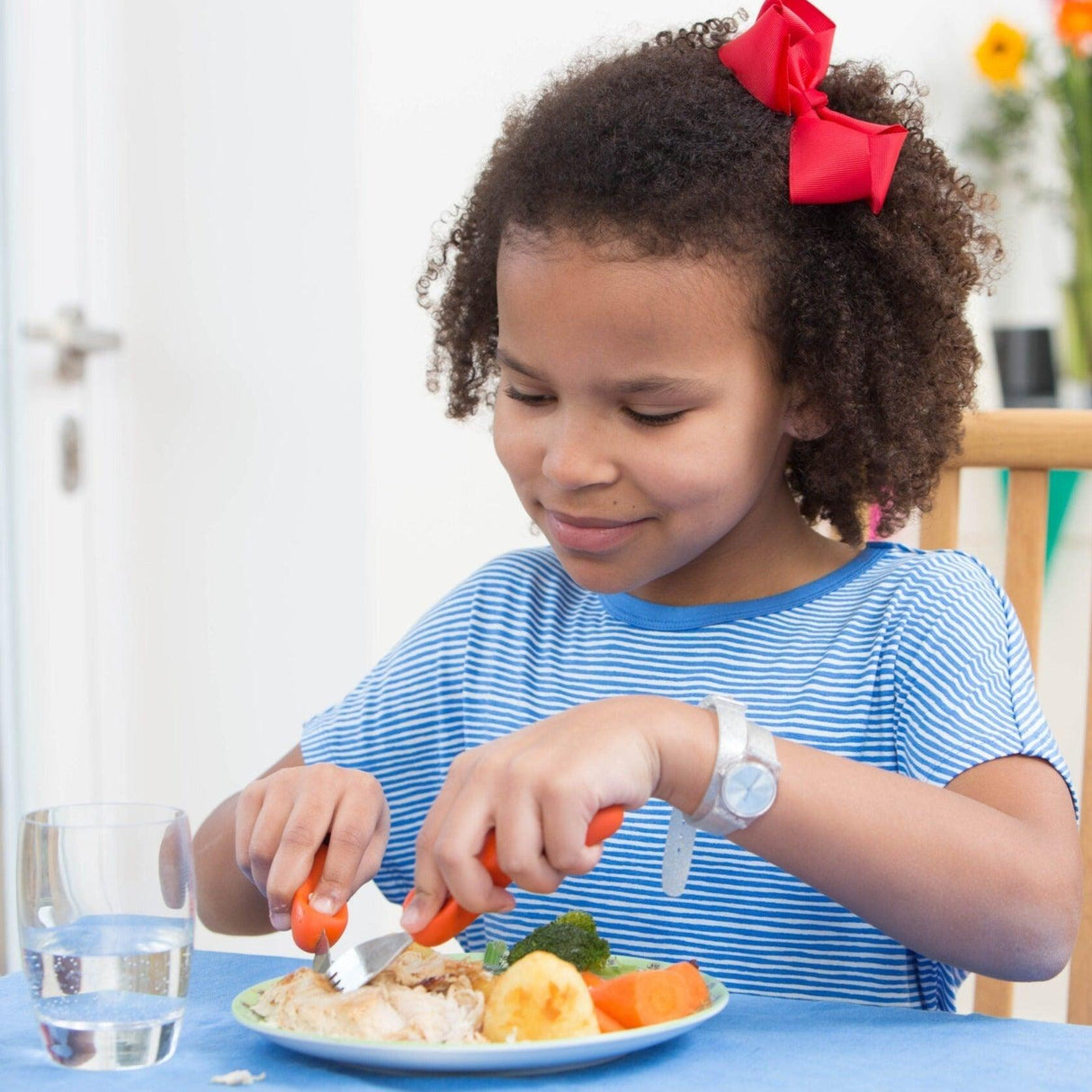 Nana's Manners: sztućce kształtujące prawidłowy chwyt Knife and Fork Etap 3 - Noski Noski