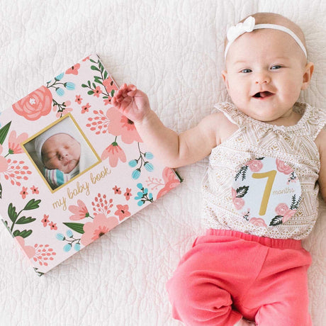 Pearhead: album dziecka od narodzin My Baby Book Floral - Noski Noski