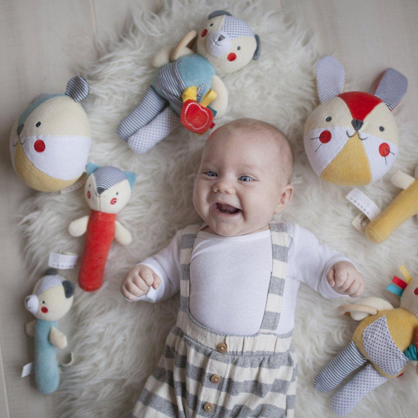 Petit Collage: piłka z dzwoneczkiem królik Chiming Bunny Organic - Noski Noski
