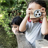 Plan Toys: aparat z kolorowymi soczewkami Colored Snap Camera - Noski Noski