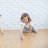Plan Toys: drewniany bączek Baletnica - Noski Noski
