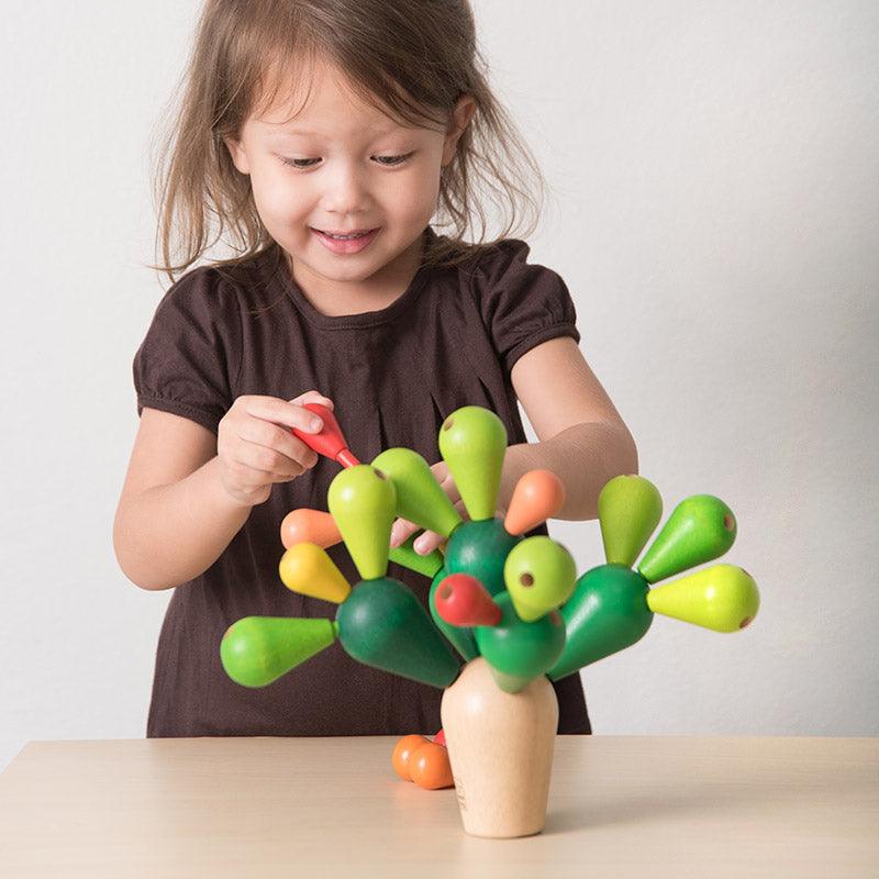 Plan Toys: gra zręcznościowa Balansujący Kaktus - Noski Noski