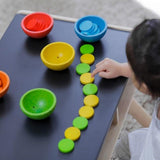 Plan Toys: zestaw do sortowania Sort & Count Cups - Noski Noski