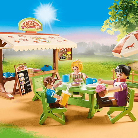 Kawiarnia Playmobil Kucyk Country z ciastkami, donutami i napojami, idealna po konnej przejażdżce, dla małych fanów wsi.