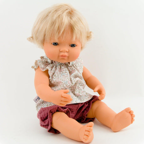 Przytullale: tunika łączka i wiśniowe spodenki ubranko dla lalki Miniland - Noski Noski