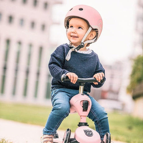 Kask rowerowy Scoot&Ride dla dzieci 1-5 lat, regulowany, ultralekki, komfortowy, 11 otworów wentylacyjnych, stylowy design.